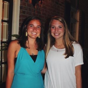 Meet your Posher, Melanie beth